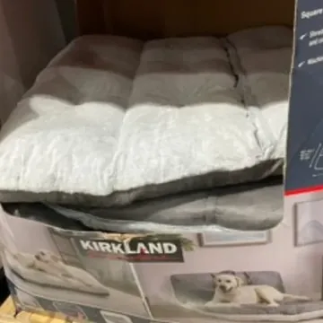 KIRKLAND SIGNATURE 사각 애견침대 106.7CM / 42"