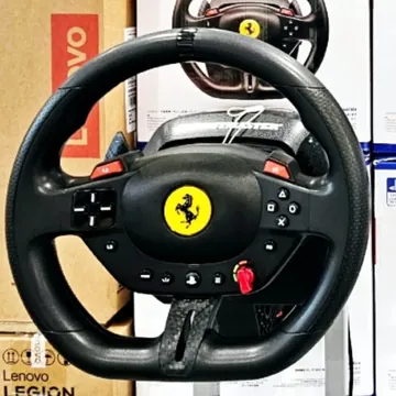 THRUSTMASTER 레이싱 훨 T98 FERRARI