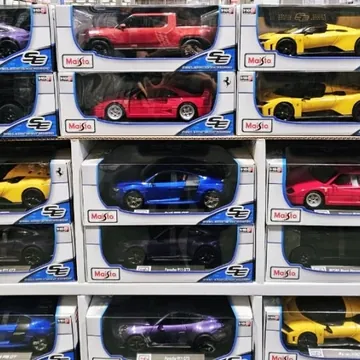 마이스토 MAISTO 장식용 모형자동차 1:18 스케일