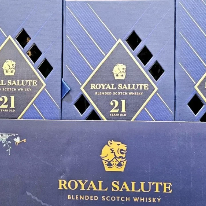 ROYAL SALUTE 21년 700ML