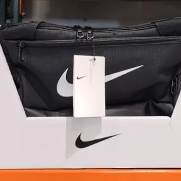 NIKE 브라질리아 더플백 25L