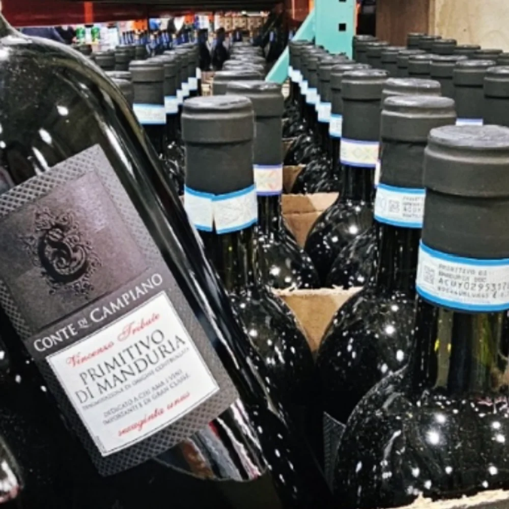 꽁떼 디 깜삐아노 프리미티보만두리아 750ML