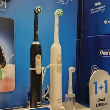 ORAL-B 오랄비 전동칫솔 PRO 1 DUAL PACK